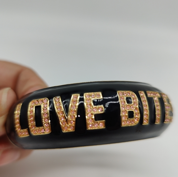 SOLD LOVE BITES BETSEY JOHNSON Spring Cuff Statement Bracelet - Picture 4 of 10